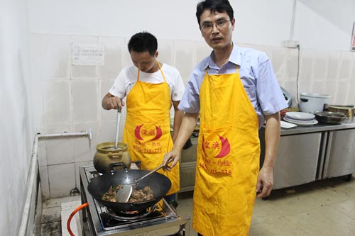  煌旗di一位火焰醉鵝培訓(xùn)學(xué)員李先生