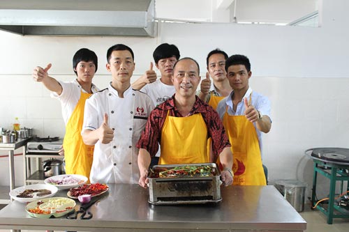 重慶烤魚培訓(xùn)學(xué)員作品合影