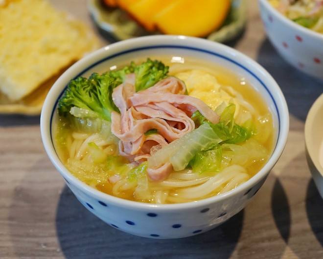 雞蛋面絲湯