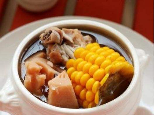 蓮藕燉海參